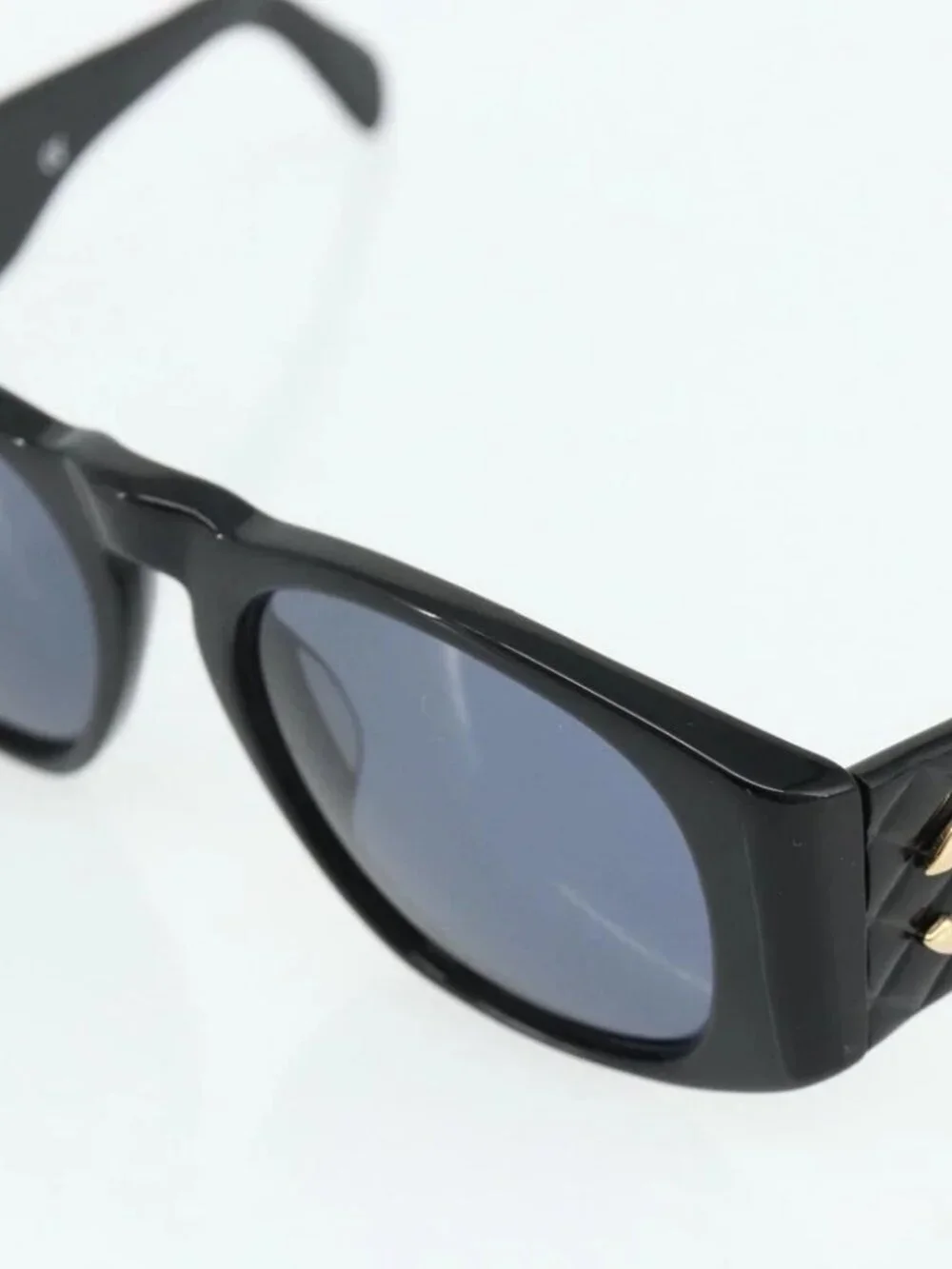 CHANEL Sunglasses plastic Black CC Auth YKZ400